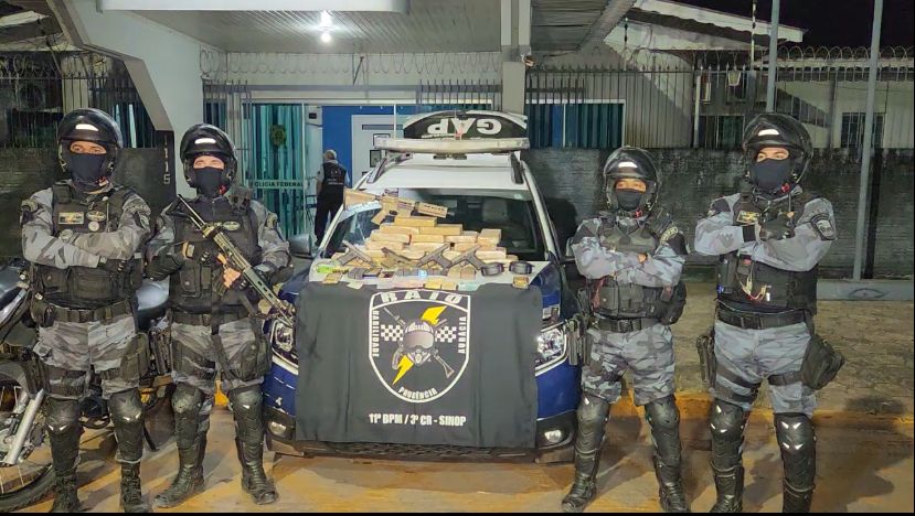 Polícia Militar Tira De Circulação Grande Quantidade De Cocaína E Armas Em Sinop