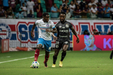 Mezenga faz no fim e leva decisão aos pênaltis, mas Santos cai para o Bahia na Copa do Brasil