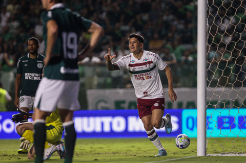 Cano encerra jejum de gols, mas Fluminense fica só no empate com Goiás