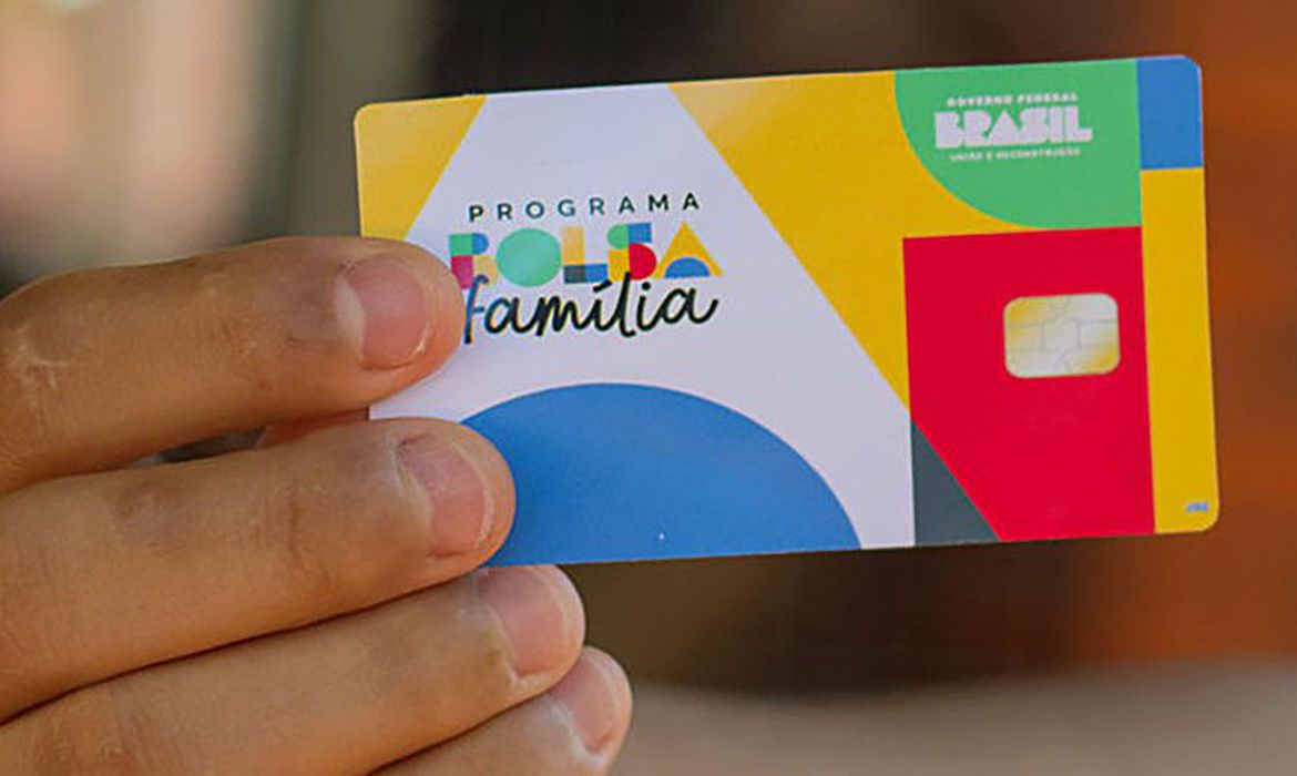 Caixa paga Bolsa Família com novo adicional de R$ 50 a NIS de final 3