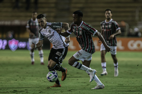 Na estreia de Felipão, Atlético-MG empata com Fluminense e se mantém no G-4