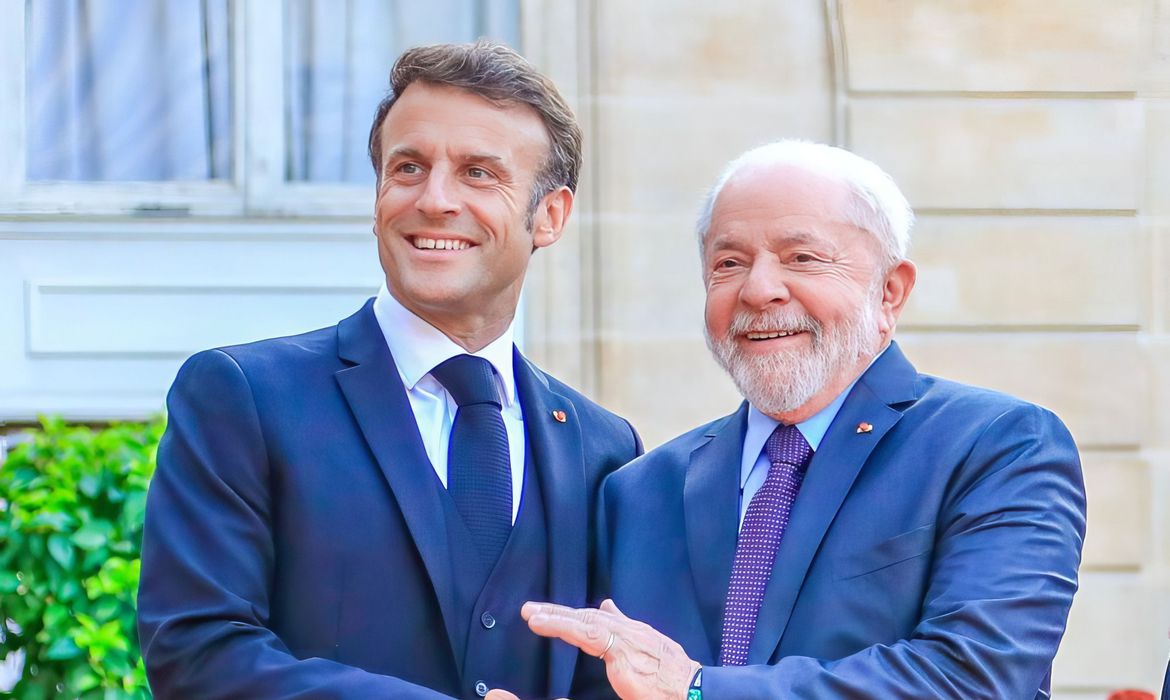 Lula e Macron conversam sobre acordo entre Mercosul e União Europeia