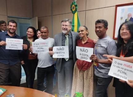 Pescadores de MT protestam em Brasília contra PL da pesca