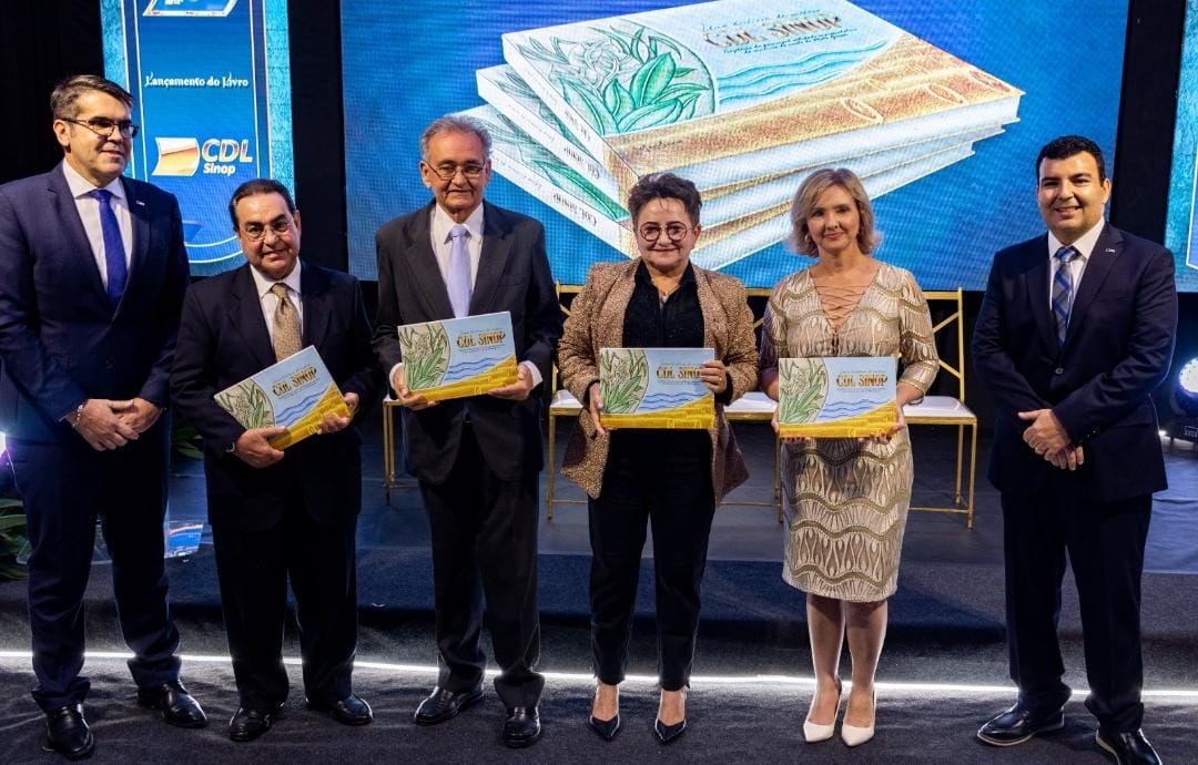 Homenagens, palestra, show e lançamento do livro marcam aniversário de 40 anos da CDL