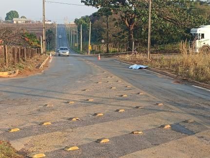 Atropelado por ônibus homem não resiste e acaba morrendo Motorista fugiu sem prestar socorro