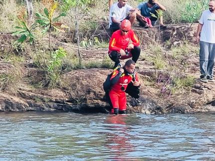 Adolescente de 14 anos morre afogado durante banho no rio