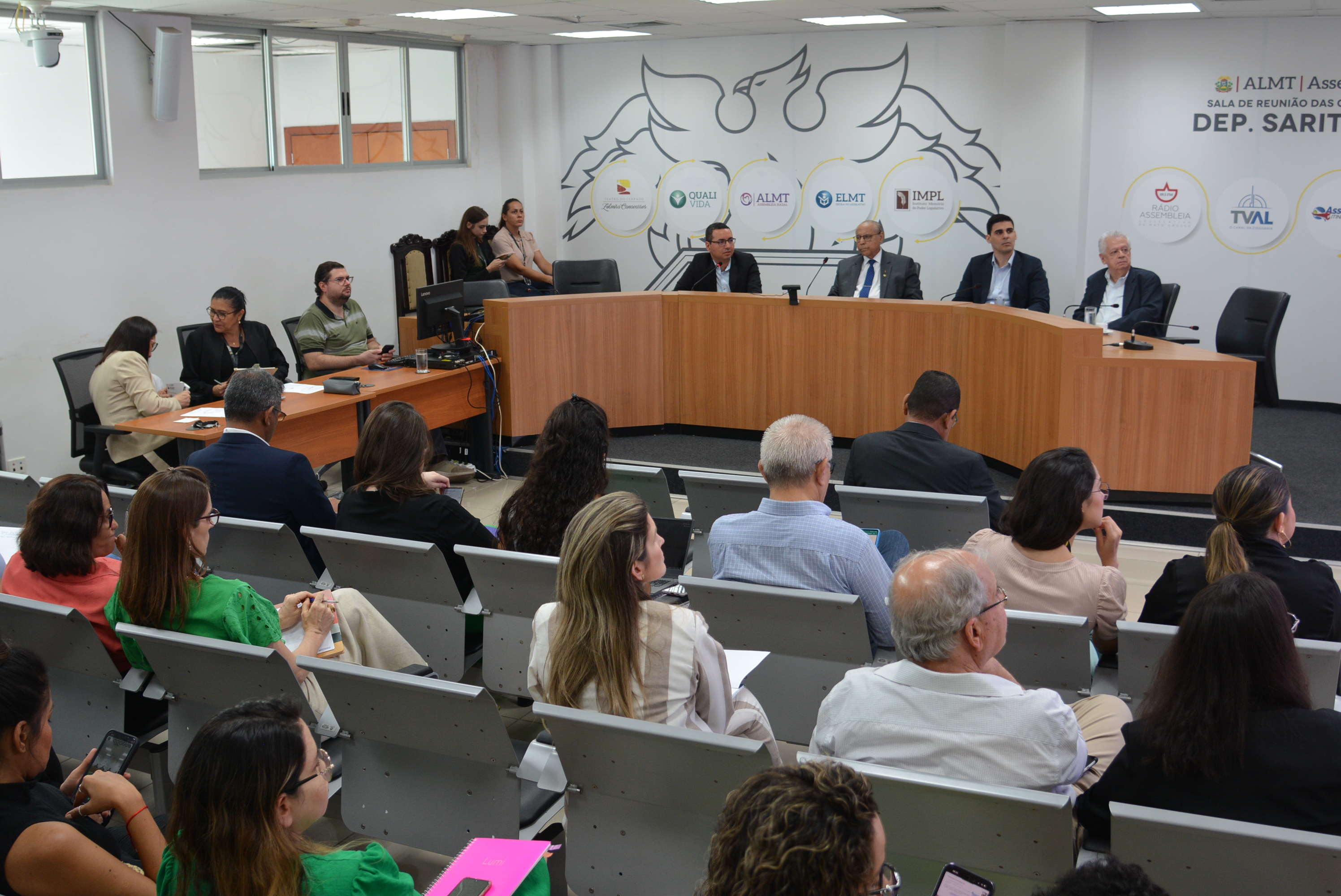 Sefaz debate orçamento de R$ 35 bilhões em audiência pública na Assembleia Legislativa